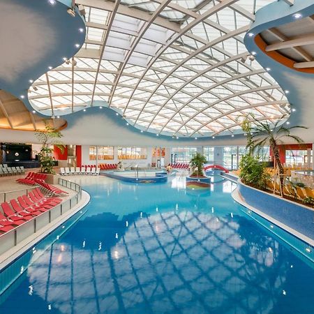 H2O Hotel-Therme-Resort, Fur Familien Mit Kindern 바트월터스도 외부 사진